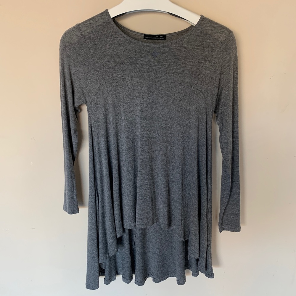 Zara W&B collection Top   3/4 sleeves /Gray in size Small